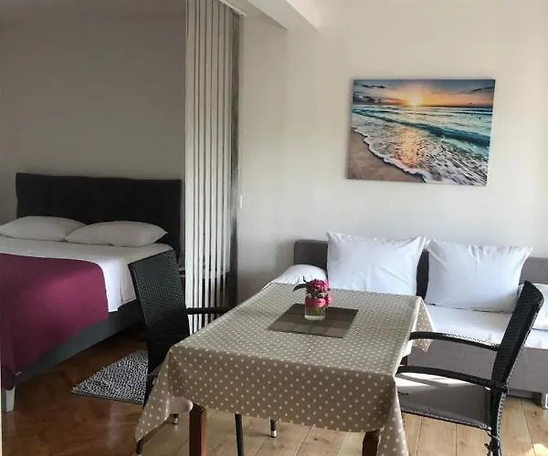 アパート Grapevine Ždrelac